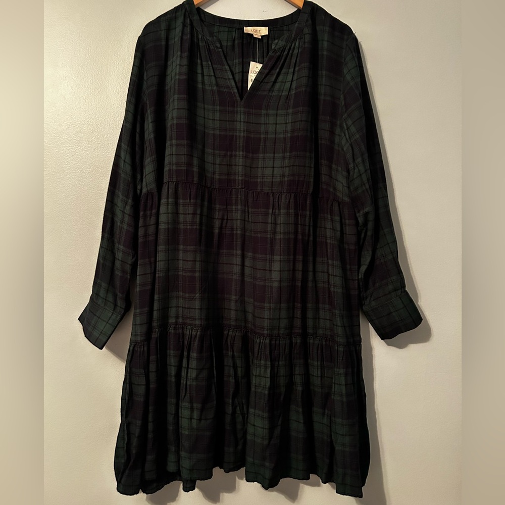 Ladies size large dress.  Green and black. Purchased from the Loft Outlet.